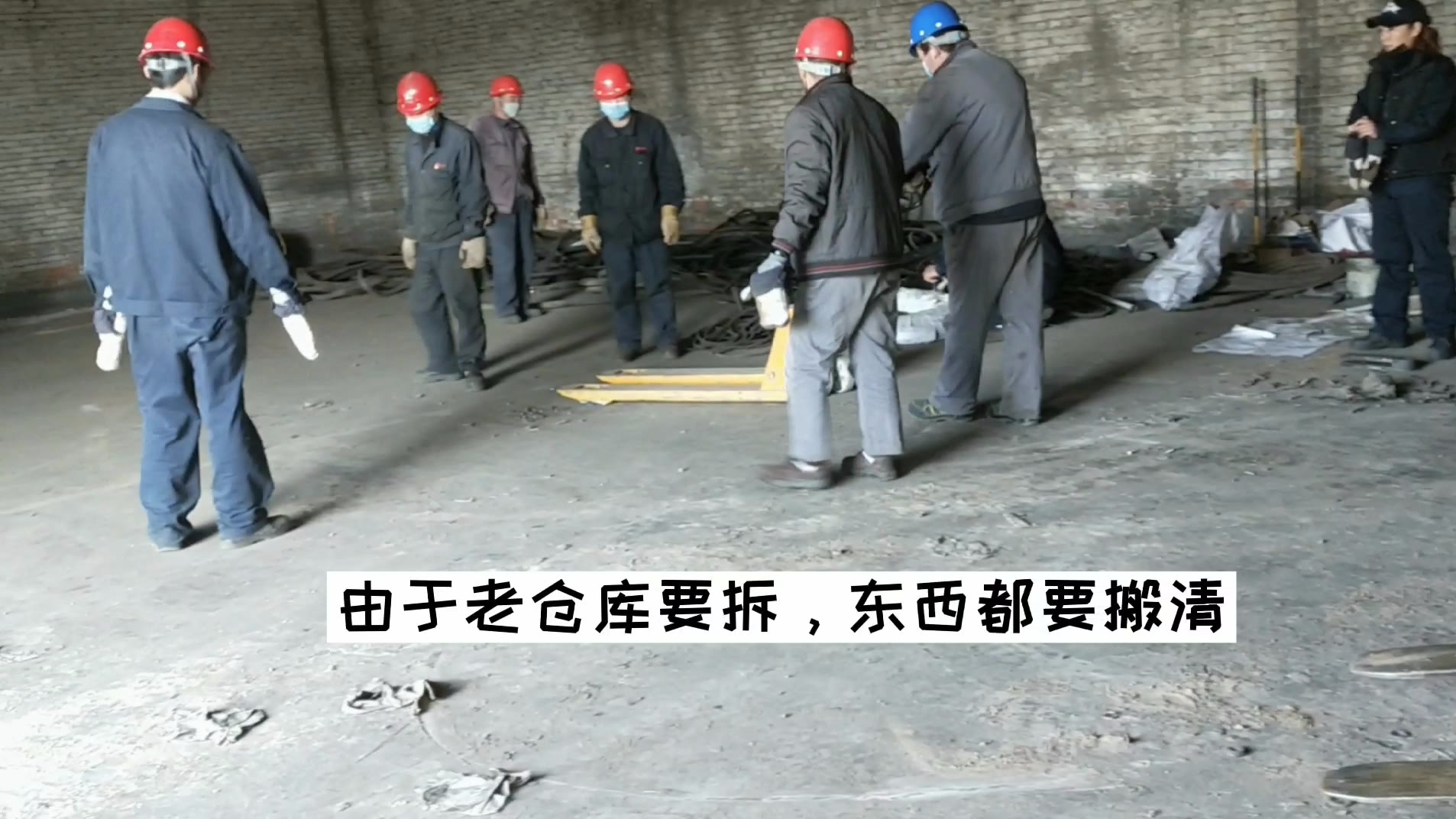 中国的工人有力量!你一定不知道一个普通工人的日常竟然是这样的!